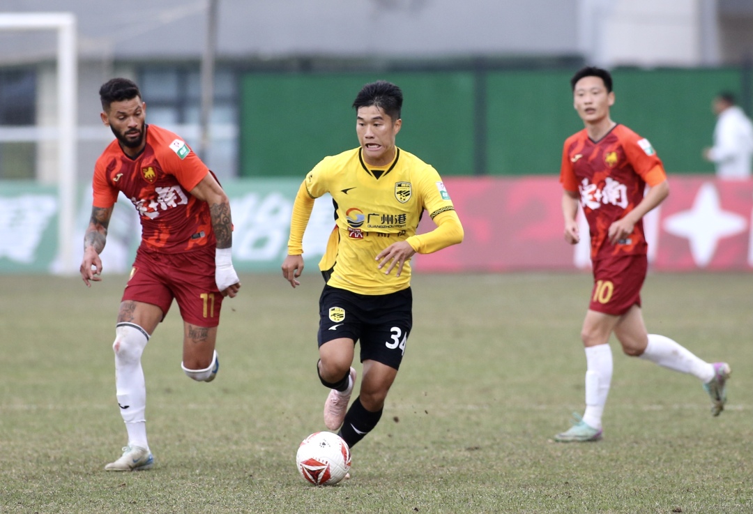 棋牌-包含国际比赛日广州队备战社区盾，迎来里程碑细节曝光，底气十足，临场指挥获称赞的词条